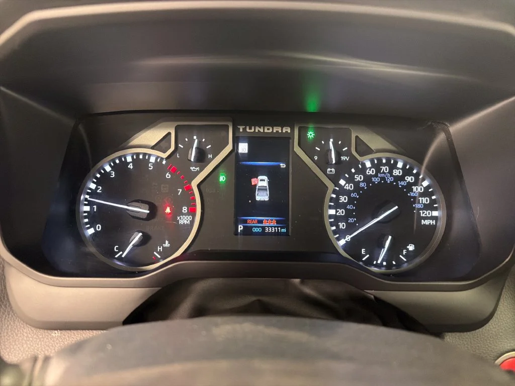 Used 2022 Off-white Toyota Limited image 37