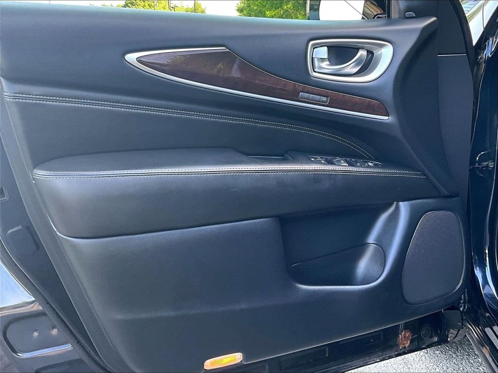 Used 2018 Blue INFINITI Base image 9
