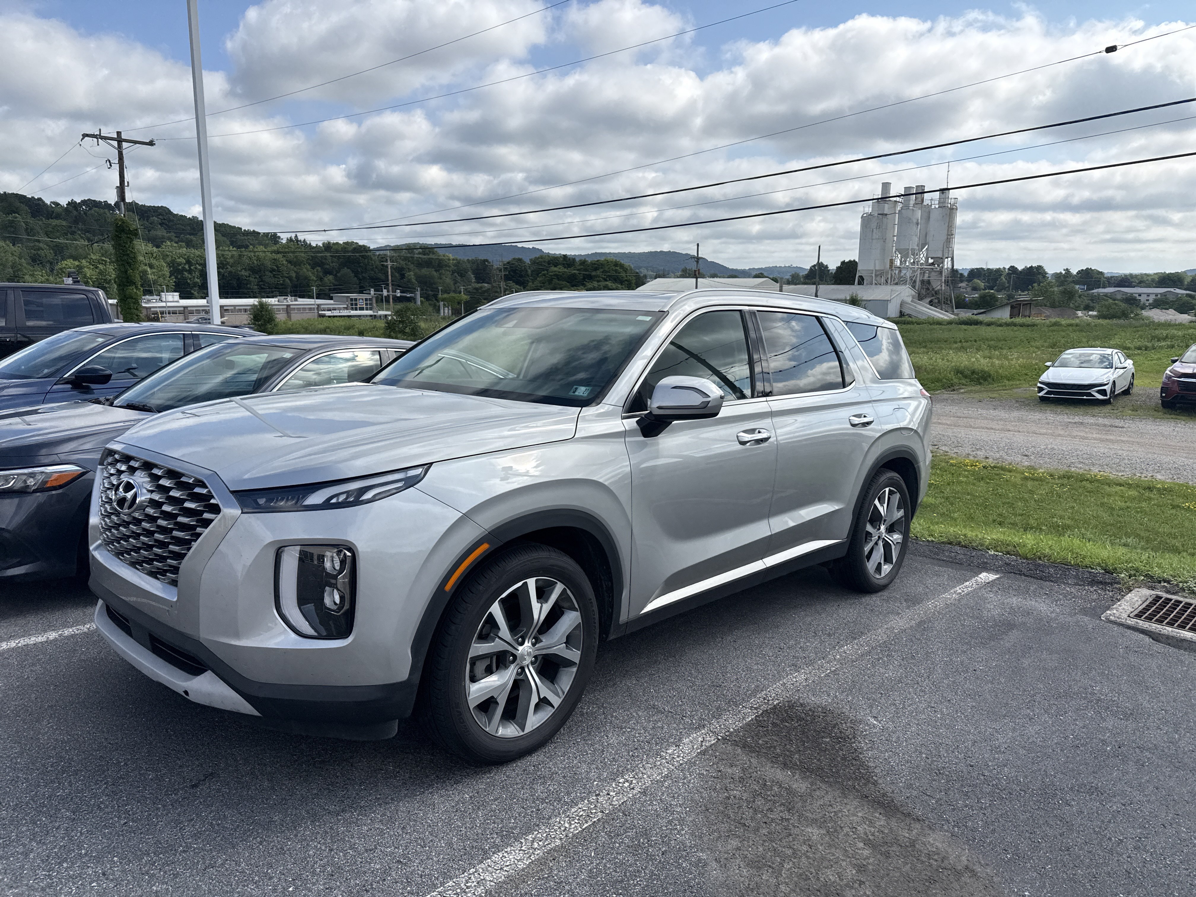 Certified Used 2021 Typhoon Silver Hyundai SEL image 7