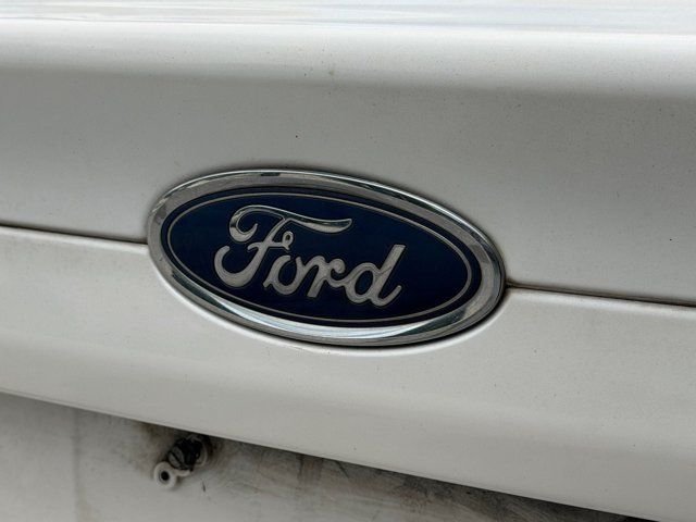 Used 2013 White Ford SE image 36