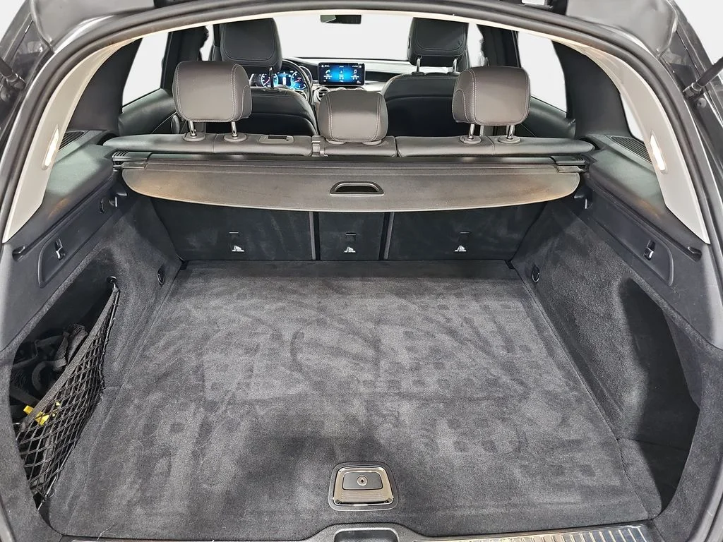 Used 2020  Mercedes-Benz GLC 300 image 14