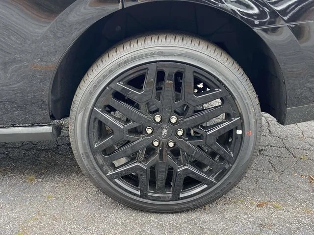 New 2026 Black Ford Platinum image 6