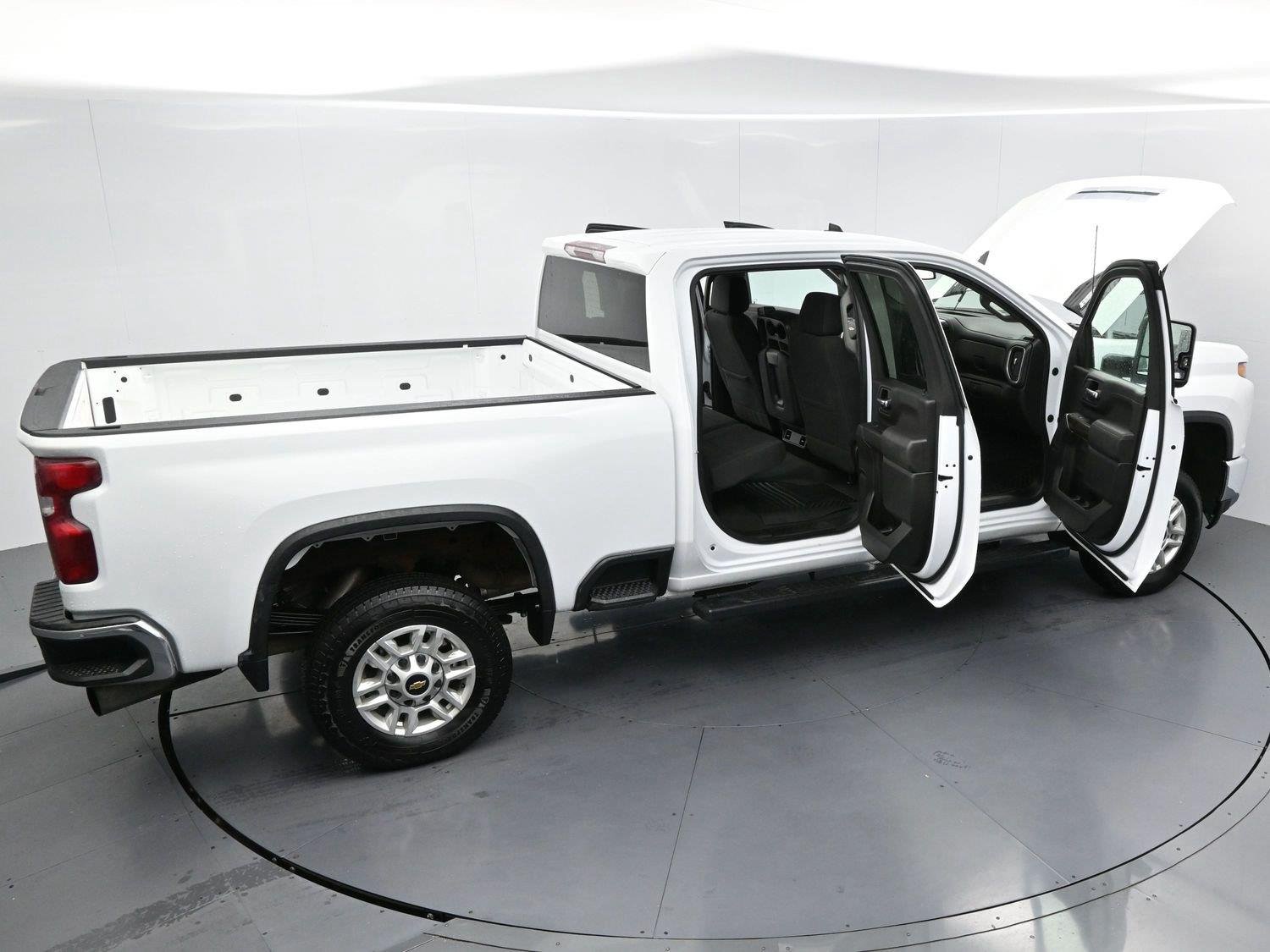 Used 2022 Summit White Chevrolet LT image 38