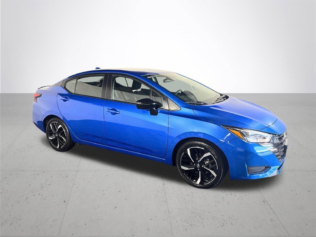 Used 2024 Blue Nissan 1.6 SR image 4