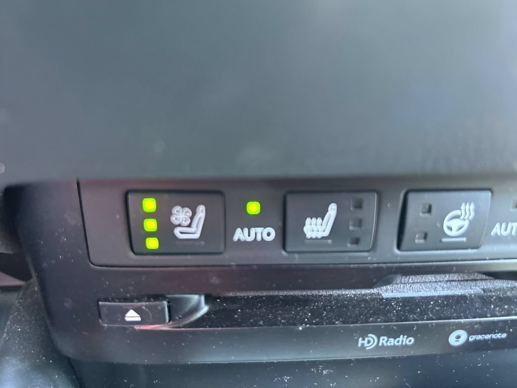 Used 2021 White Pearl Lexus 250 image 26