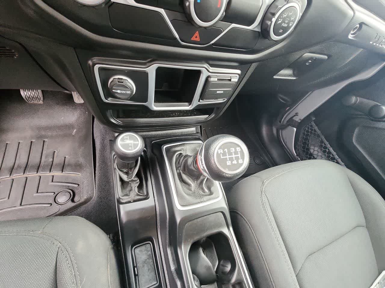 Used 2020 Billet Silver Metallic Clearcoat Jeep Sport image 12
