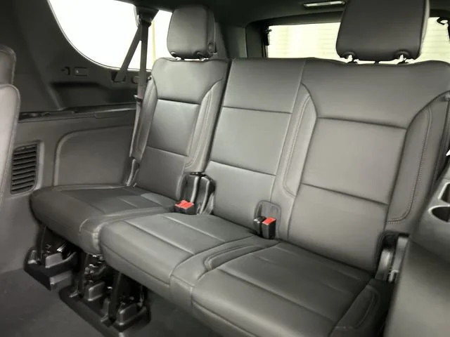 2026 Chevrolet Suburban High Country - Photo 28