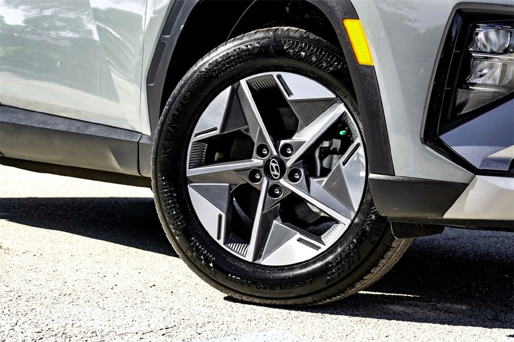 2025 Hyundai Tucson SEL photo 2