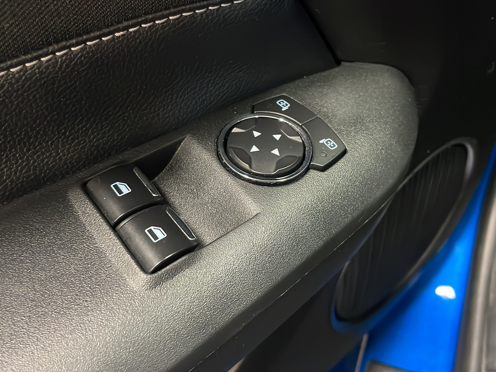 Used 2021 Blue Ford GT image 37