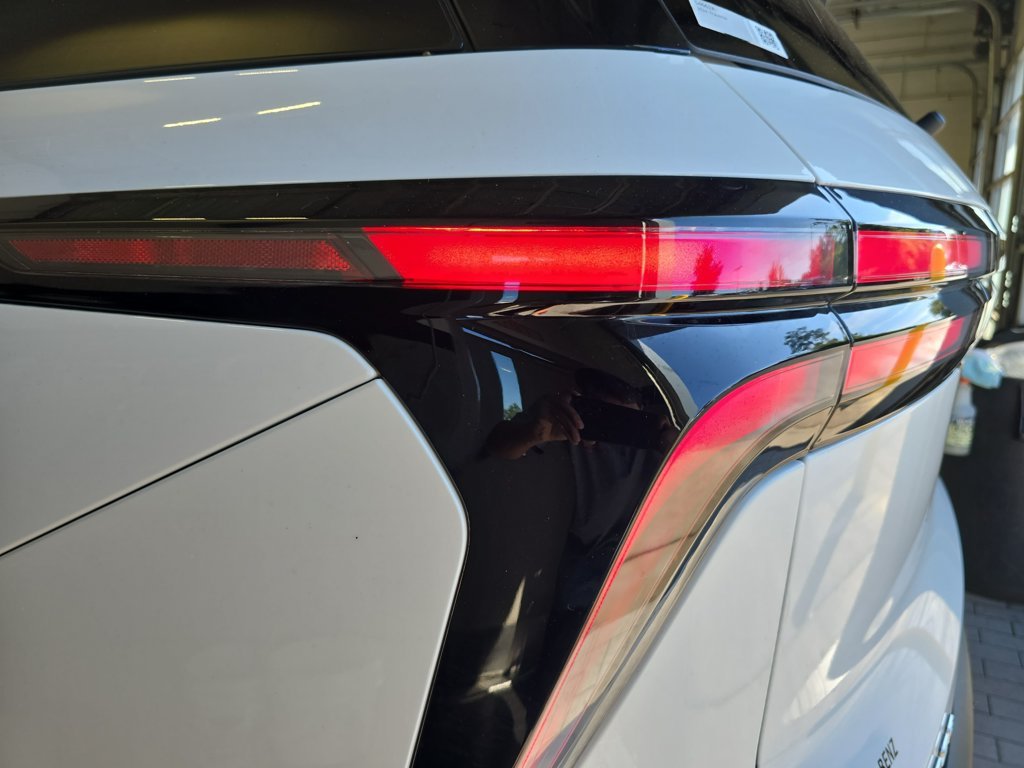 Used 2024 White Chevrolet LT image 35
