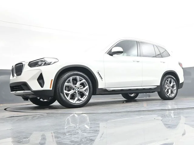 Used 2023 White BMW sDrive30i image 35