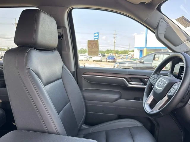 Used 2026 Silver GMC SLT image 23
