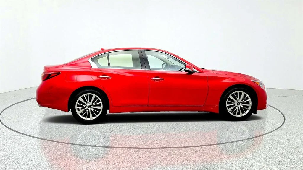 Used 2023 Dynamic Sunstone Red INFINITI LUXE AWD image 4
