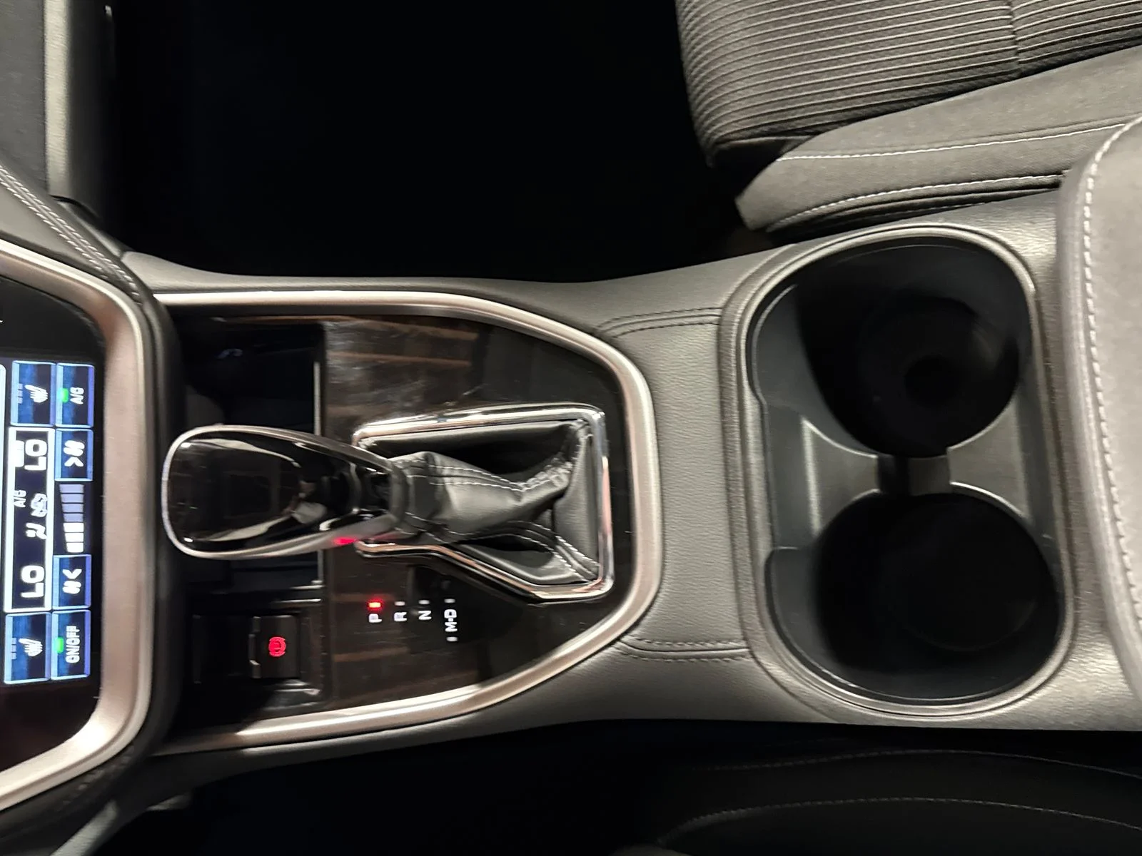 Used 2024 Ice Silver Metallic Subaru Premium image 25