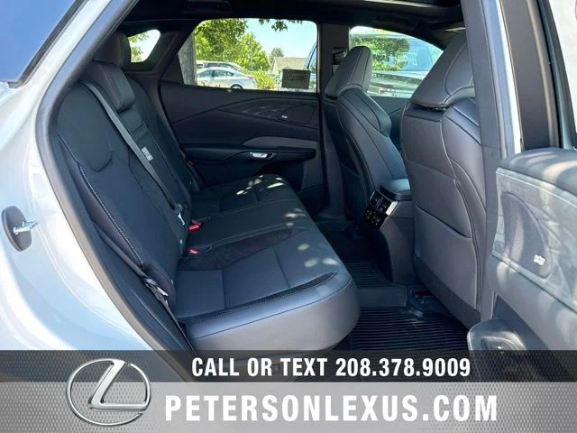 New 2026 White Lexus 500h F SPORT Performance image 19