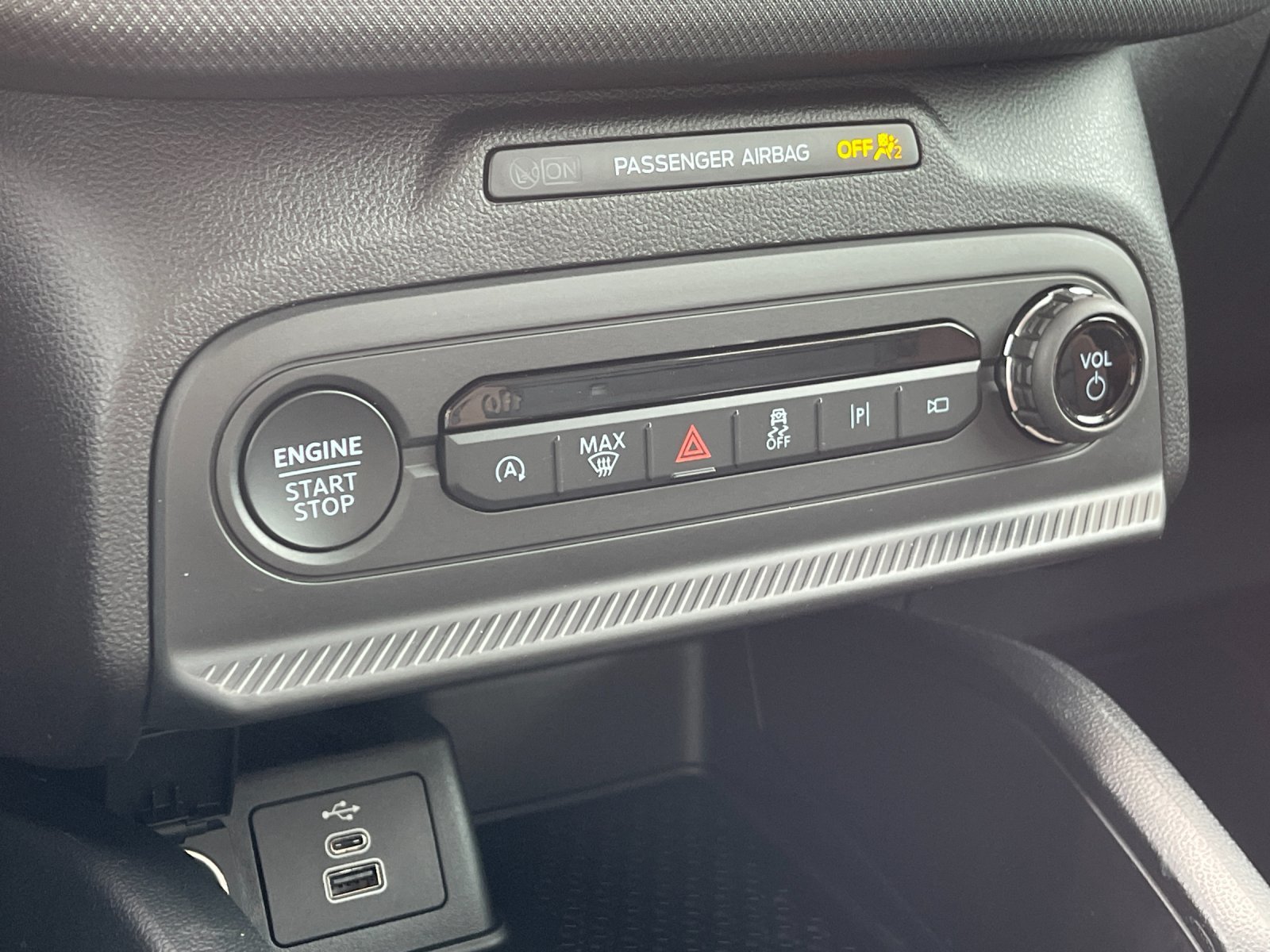 New 2026 Velocity Blue Metallic Ford Outer Banks® image 21