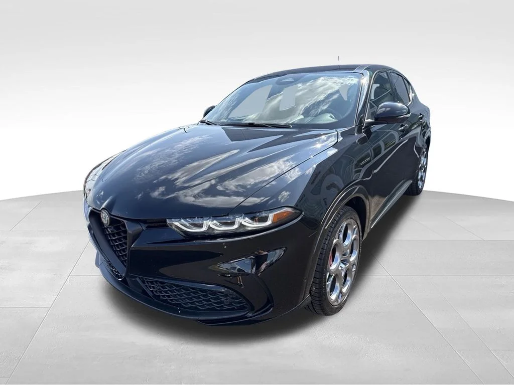 Used 2024 Black Alfa Romeo Veloce image 8