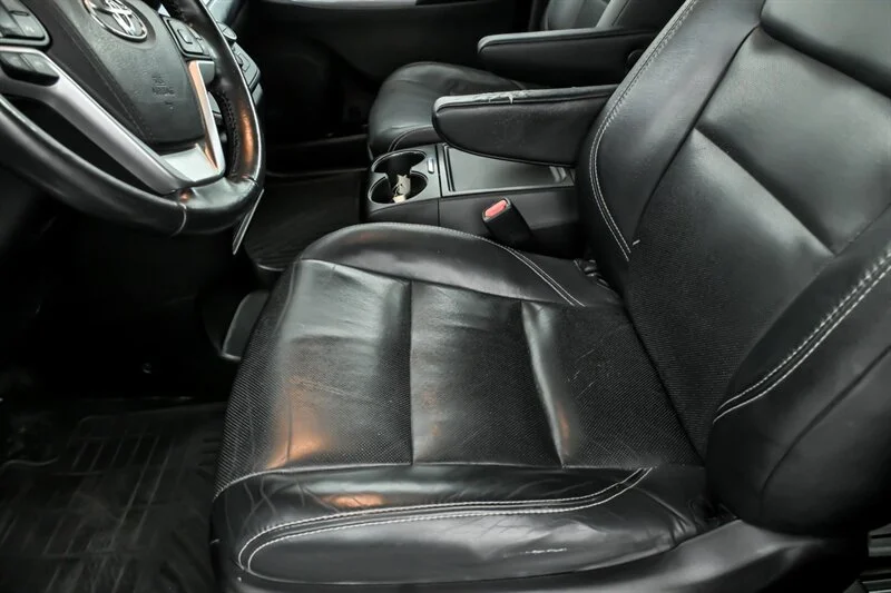 Used 2016 Silver Sky Metallic Toyota SE 8-Passenger image 15