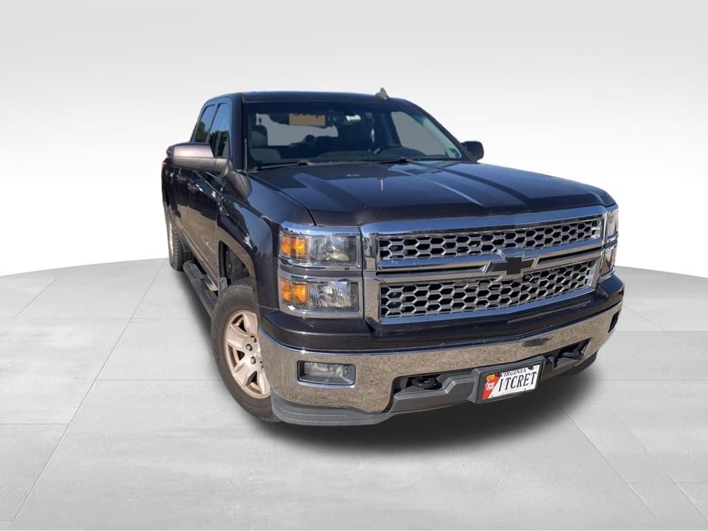 Used 2015 Gray Chevrolet LT image 8