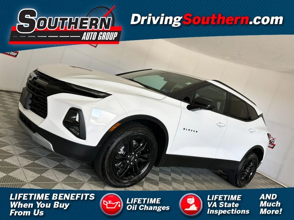Used 2022 White Chevrolet LT image 1