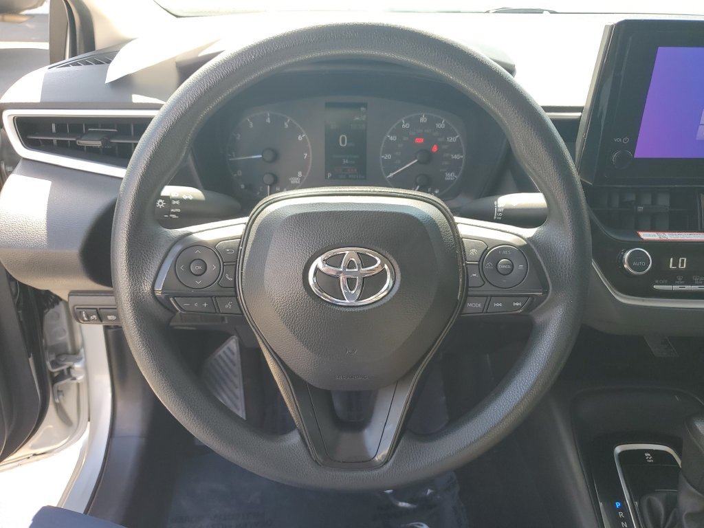 Certified Used 2025 Classic Silver Metallic Toyota LE image 27