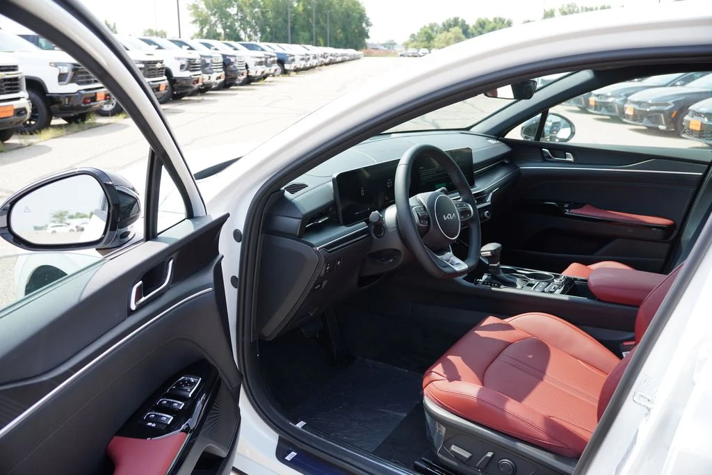 New 2026 Snow White Pearl Kia GT-Line AWD image 10