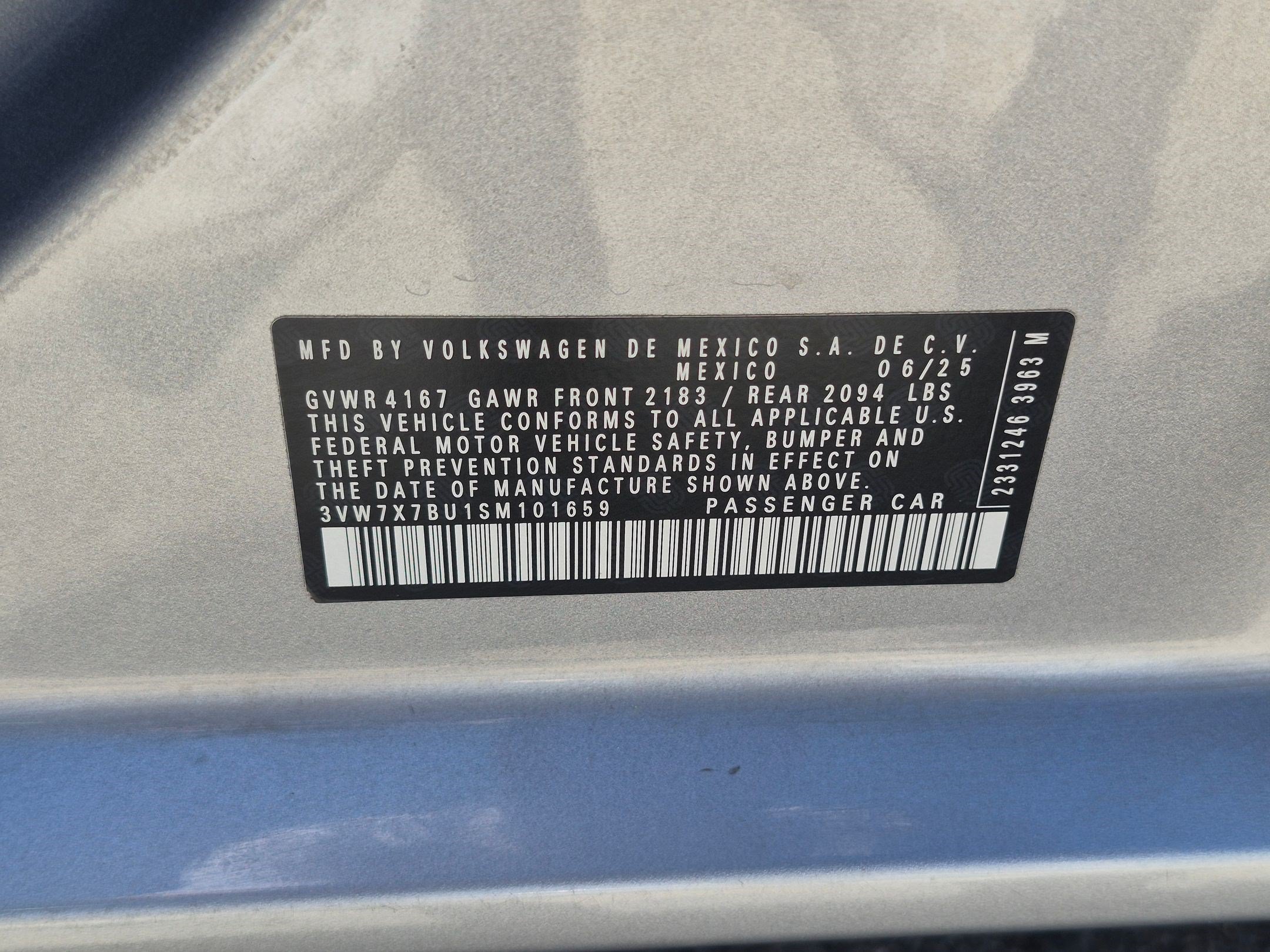 Certified Used 2025 Platinum Gray Metallic Volkswagen SE image 35