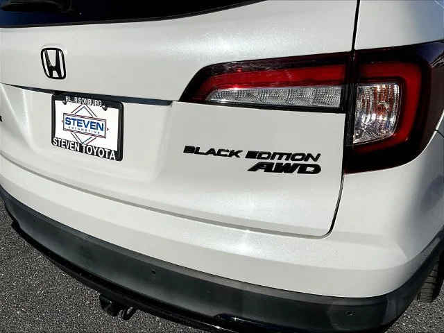 Used 2021  Honda Black Edition image 31