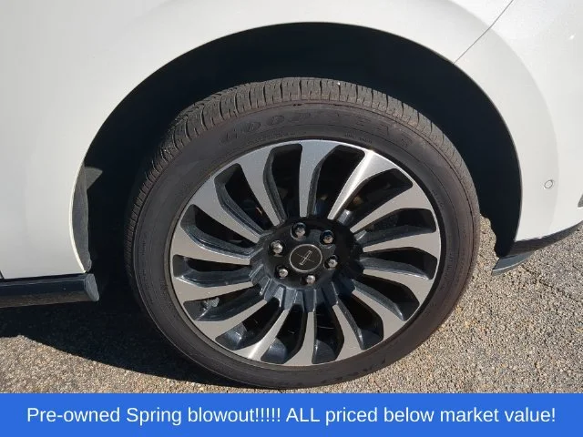Used 2022 White Lincoln Black Label image 15