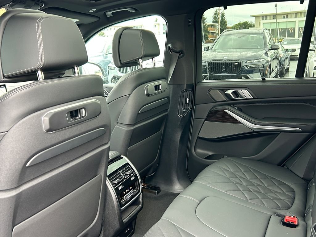 New 2026 Skyscraper Grey Metallic BMW xDrive40i image 31