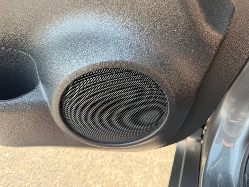 Used 2020 Gray Nissan S image 16