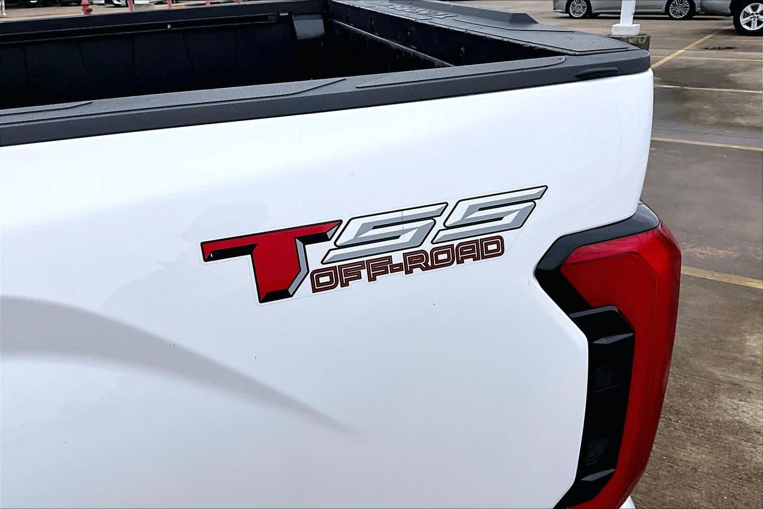 Used 2023 Ice Cap Toyota SR5 image 10