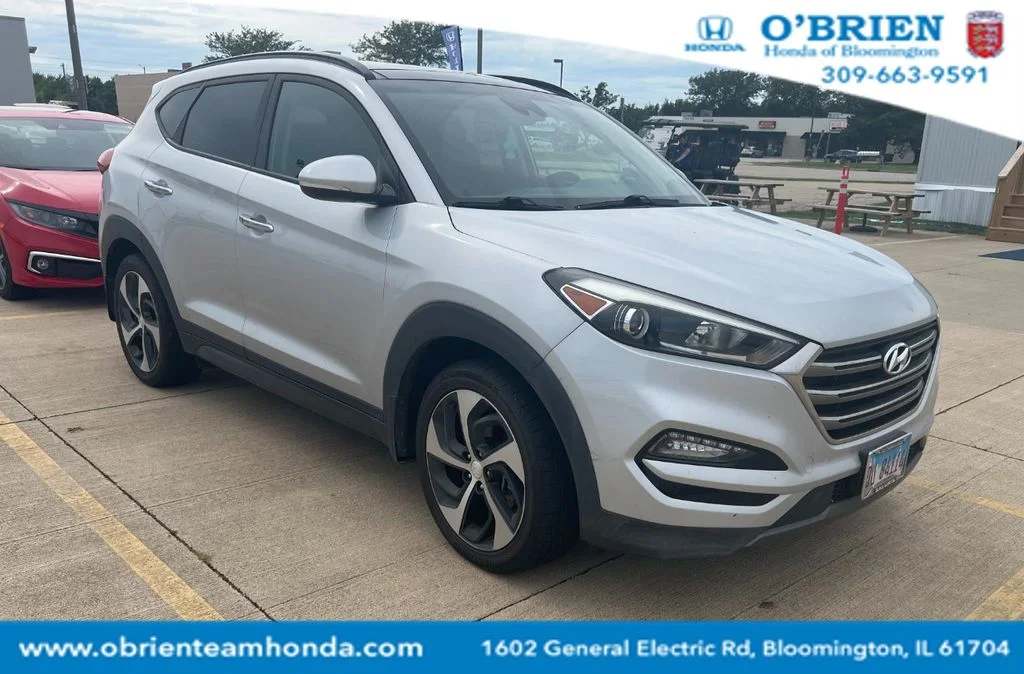 Used 2016 Molten Silver Hyundai Limited image 1