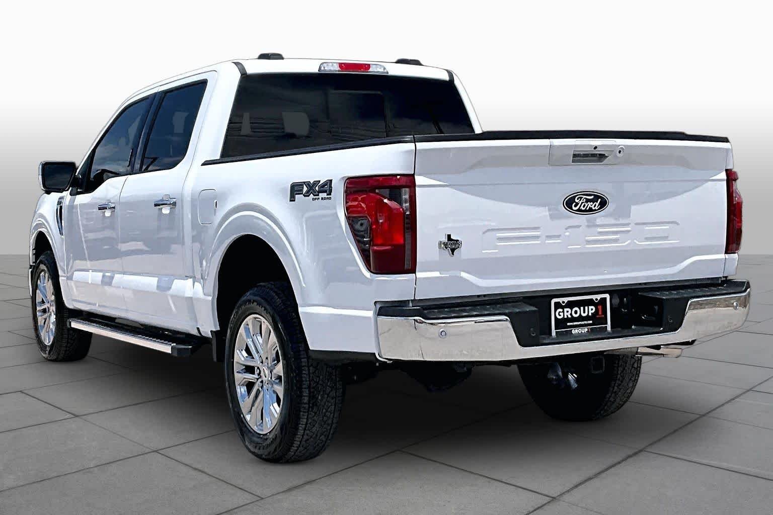 Used 2024 Oxford White Ford XLT image 11