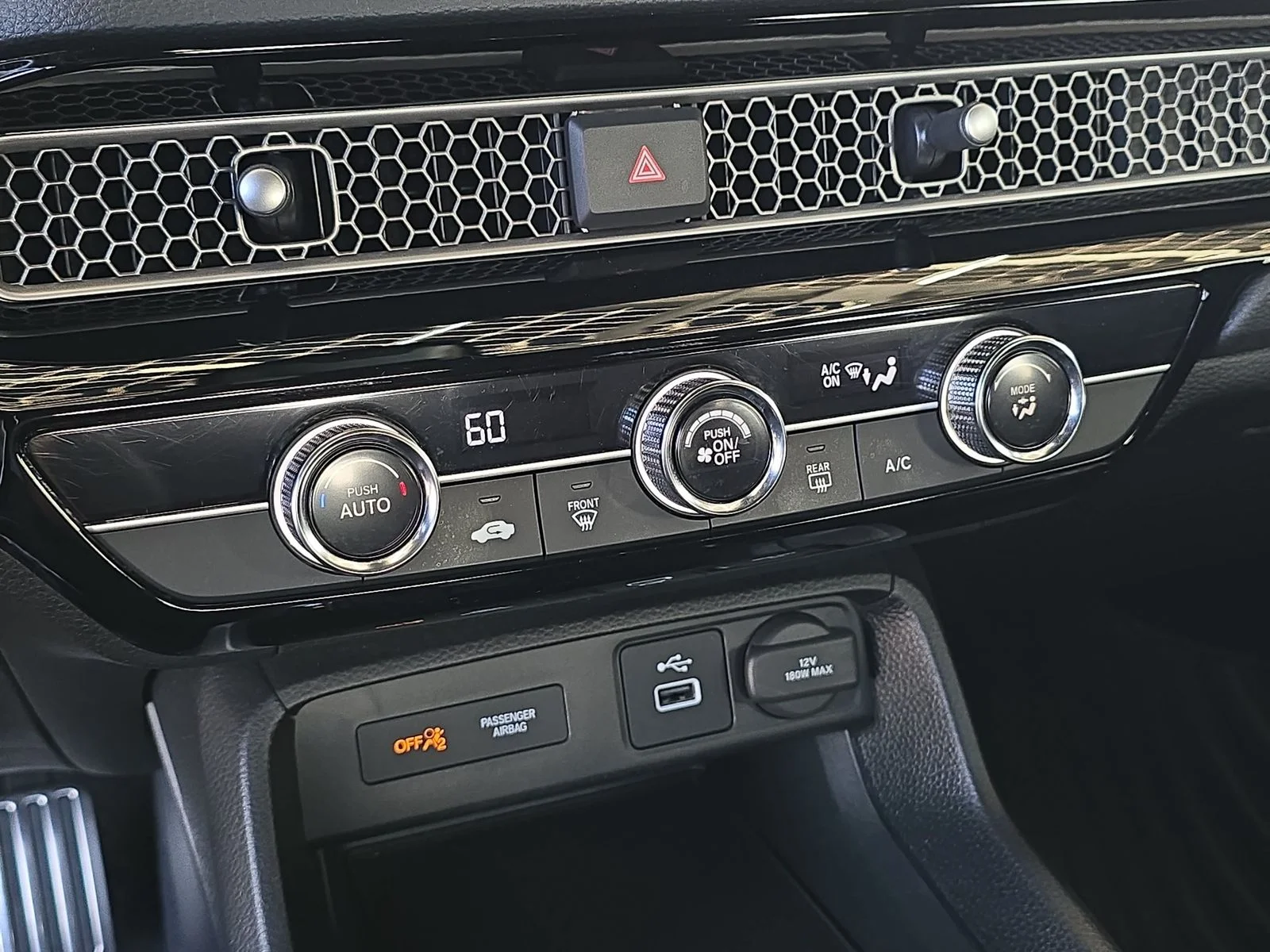 2024 Honda Civic Hatchback Sport - Photo 22