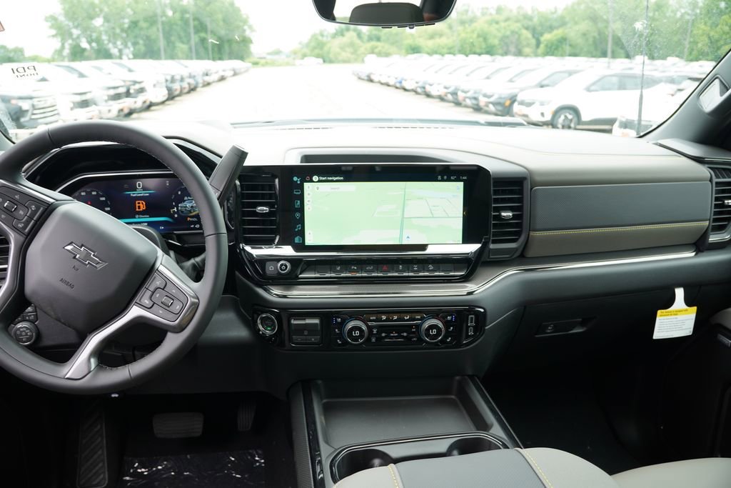 2026 Chevrolet Silverado 2500 HD ZR2 - Photo 14