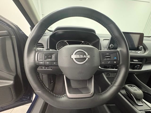 Used 2025 Blue Nissan SV image 15