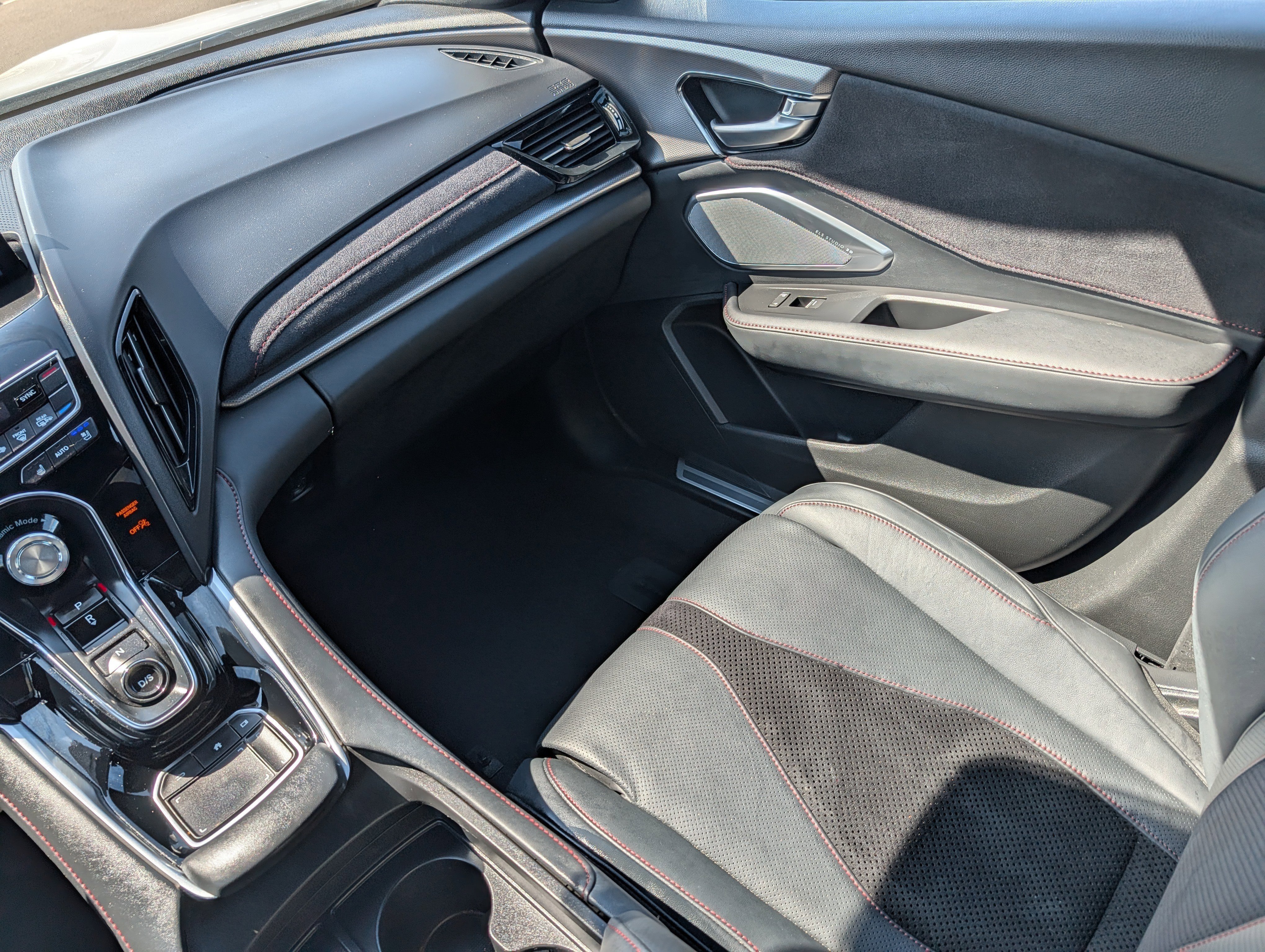 Used 2022 Platinum White Pearl Acura w/A-Spec Advance Package image 11