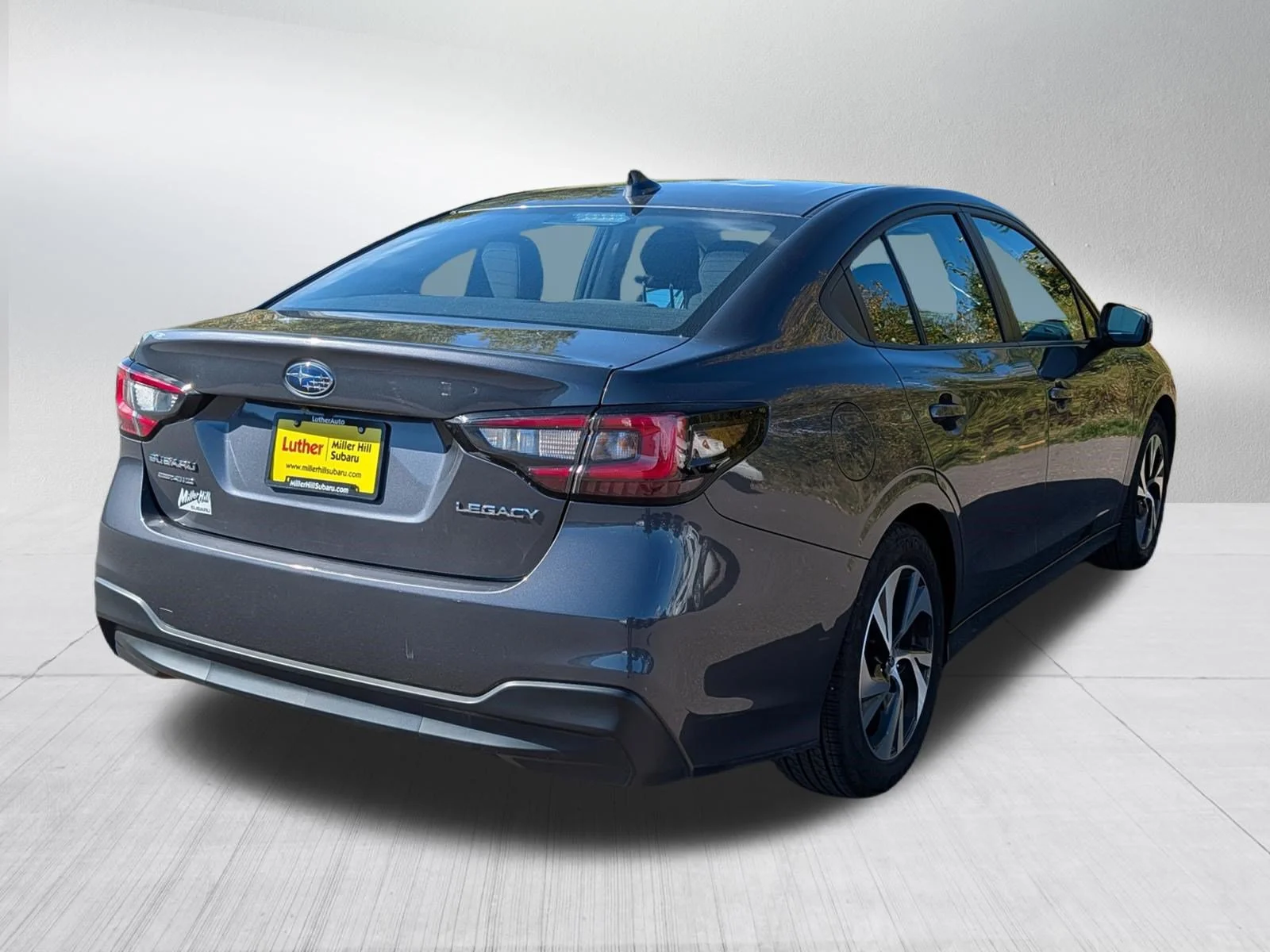 Used 2025 Magnetite Gray Metallic Subaru Premium image 7
