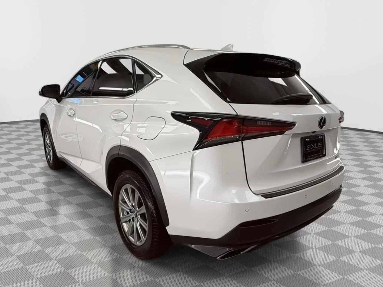 Used 2019 Eminent White Pearl Lexus Base image 8