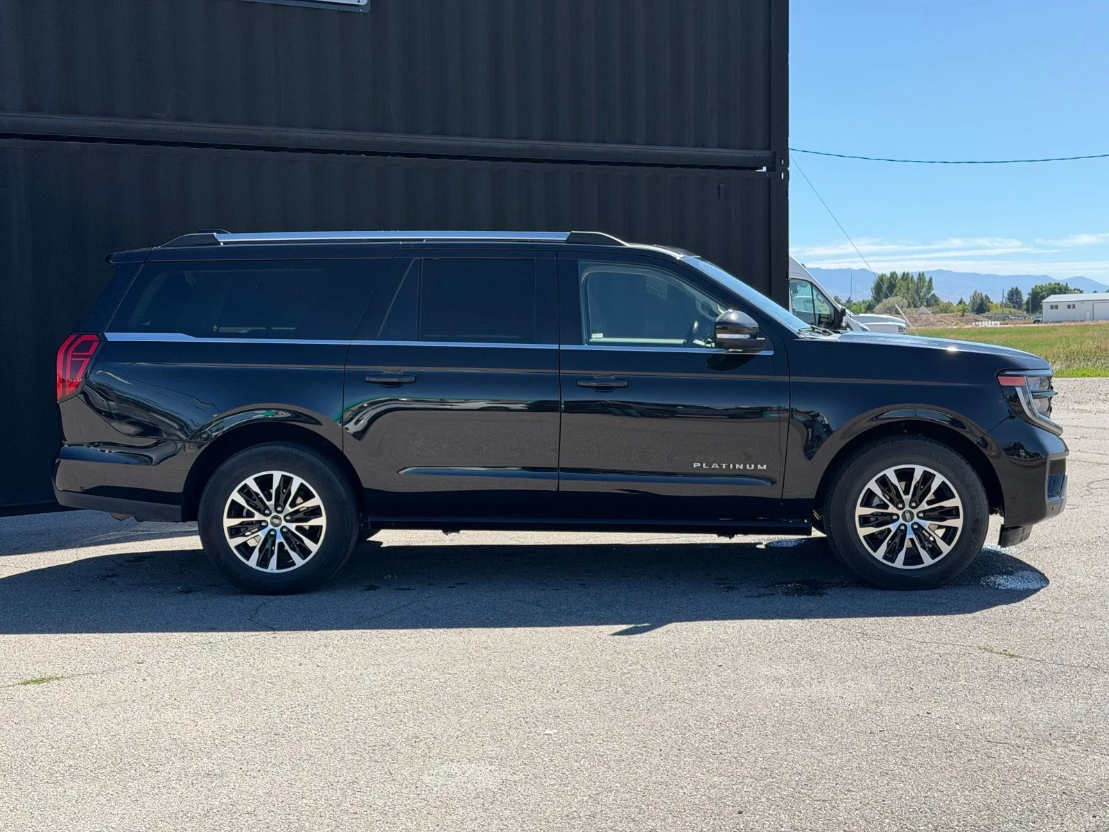 Used 2025 Black Ford Platinum image 3