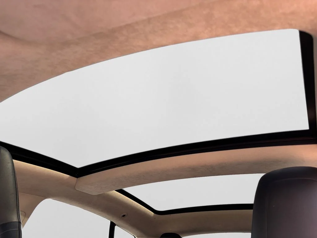 Used 2016 White Tesla 90D image 25