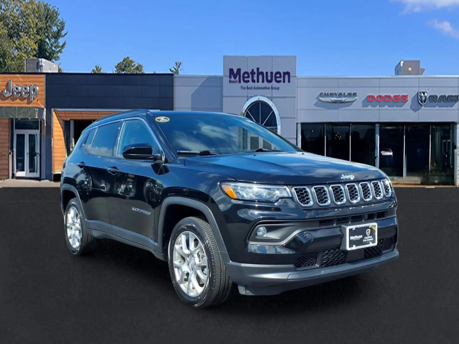 2024 Jeep Compass Latitude Lux 4X4's photo