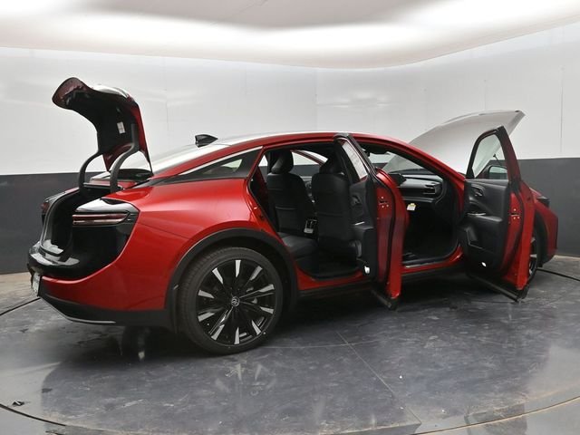 2025 Toyota Crown Platinum - Photo 35