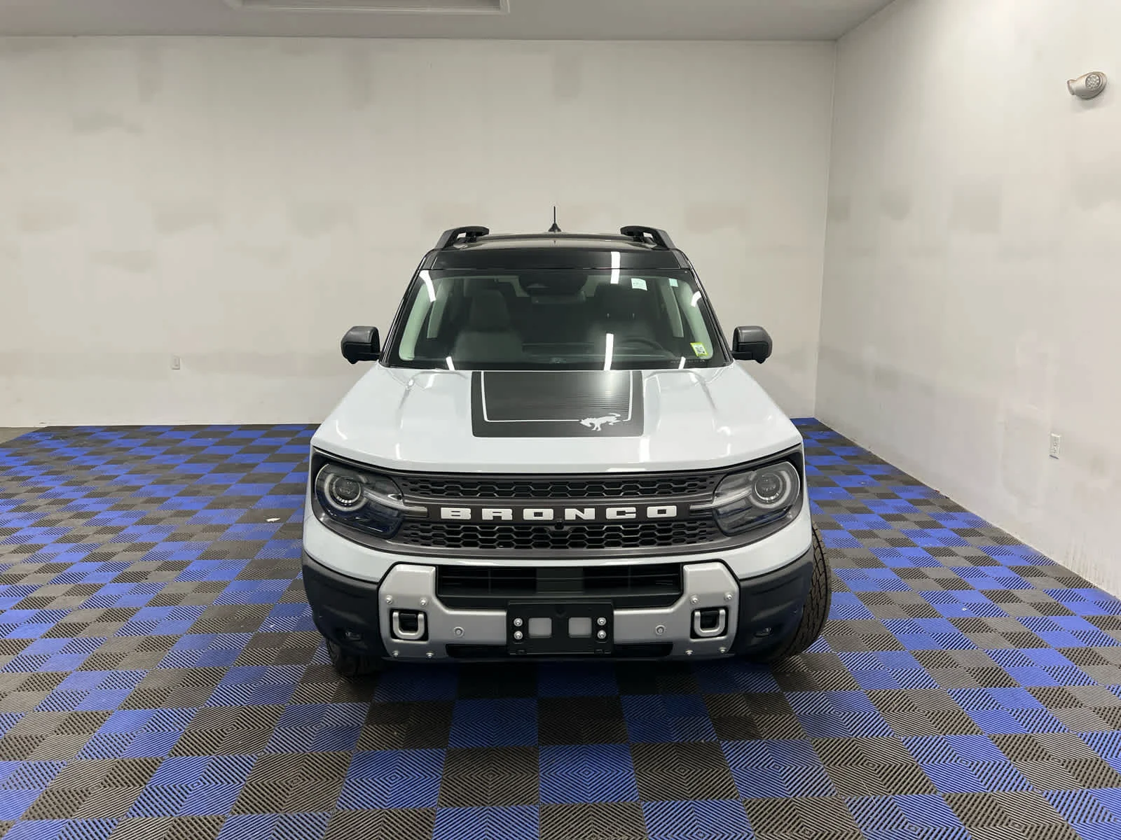 New 2026 Space White Metallic Ford Badlands image 2