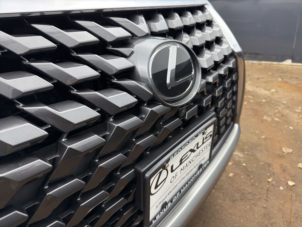 Certified Used 2022 ATOMIC SILVER Lexus 460 Luxury image 39