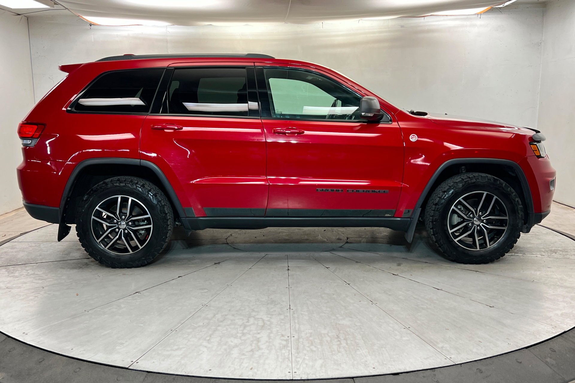 2017 Jeep Grand Cherokee Trailhawk - Photo 7