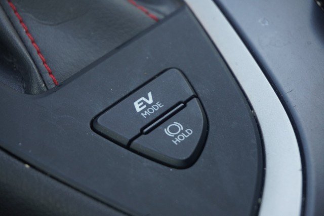 Used 2024  Lexus UX 250h F SPORT Handling image 36