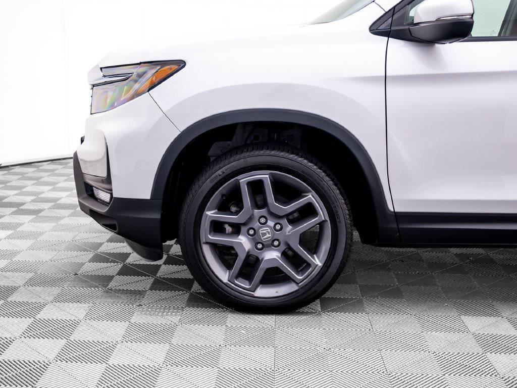 Certified Used 2023 Platinum White Pearl Honda AWD EX-L image 36