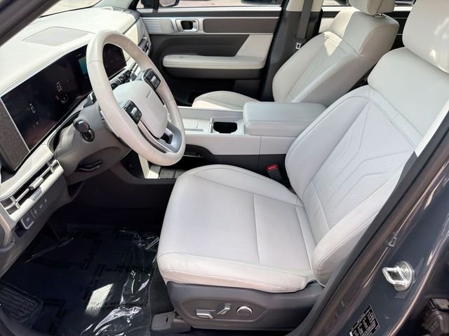 Used 2025 Gray Hyundai SEL image 15